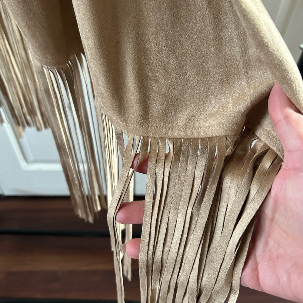 Kensie Faux Suede Vest with Fringe - Picture 4 of 6